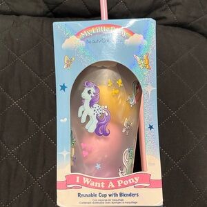 Beauty Creations My Little Pony Cup with 5 makeup blenders